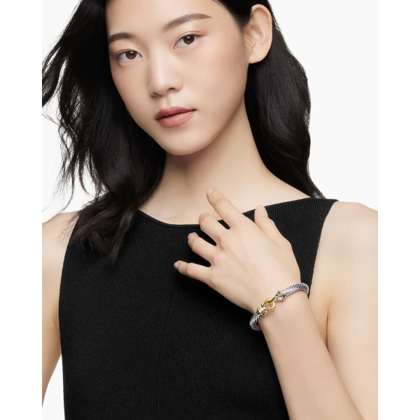 7mm in Red – front view of authentic Cable Bracelets at Luxury Shoes |David Yurman Buckle Classic Cable Bracelet in Sterling Silver with 18K Yellow Gold and Rhodolite Garnets