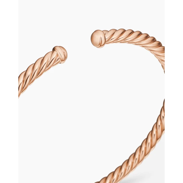 4mm – Cable motif close-up