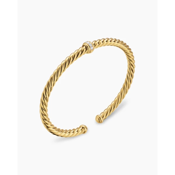 4mm Gold – worn on the wrist