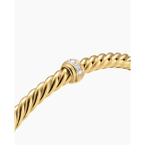 4mm – Cable motif close-up