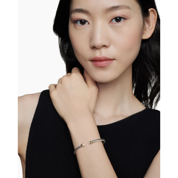 4mm – pavé setting and gemstone detail close-up|David Yurman Classic Cable Bracelet in Sterling Silver with 18K Yellow Gold and Pearls