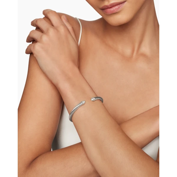 5mm – pavé setting and gemstone detail close-up|David Yurman Classic Cable Bracelet in Sterling Silver with Diamonds
