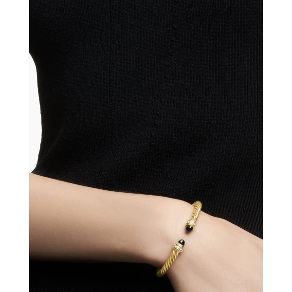 5mm – pavé setting and gemstone detail close-up|David Yurman Classic Cablespira® Bracelet in 18K Yellow Gold with Black Onyx and Diamonds