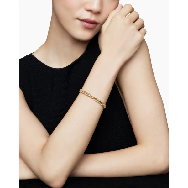 7mm in Gold – clasp and closure mechanism detail|David Yurman Curb Chain Bracelet in 18K Yellow Gold with Diamonds