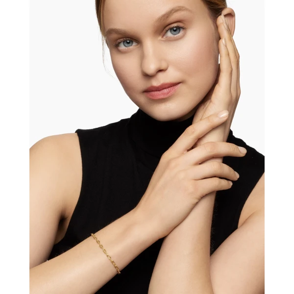3mm in Gold – clasp and closure mechanism detail|David Yurman DY Madison® Chain Bracelet in 18K Yellow Gold