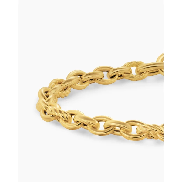 4.5mm – pavé setting and gemstone detail close-up|David Yurman DY Mercer® Petite Chain Bracelet in 18K Yellow Gold
