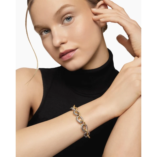 12mm in Gold – clasp and closure mechanism detail|David Yurman Oval Link Chain Bracelet in Sterling Silver with 18K Yellow Gold
