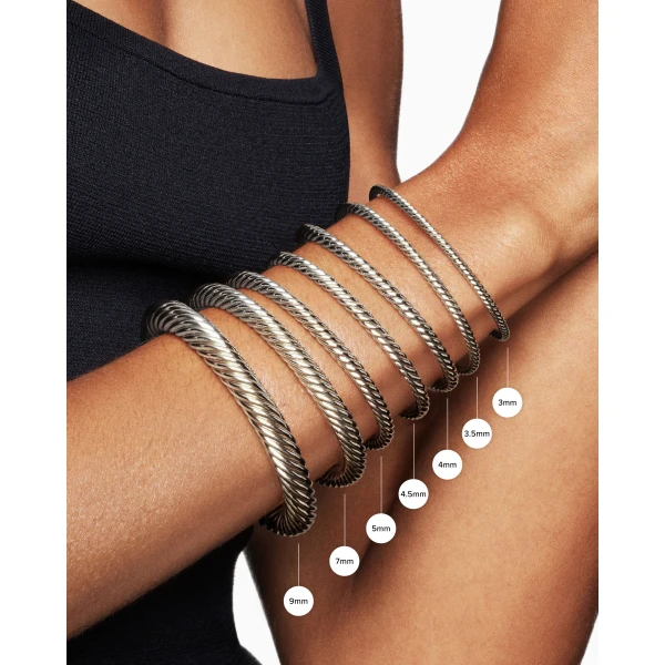 3mm in White – clasp and closure mechanism detail|David Yurman Petite Chatelaine® Bracelet in Sterling Silver with Pearl