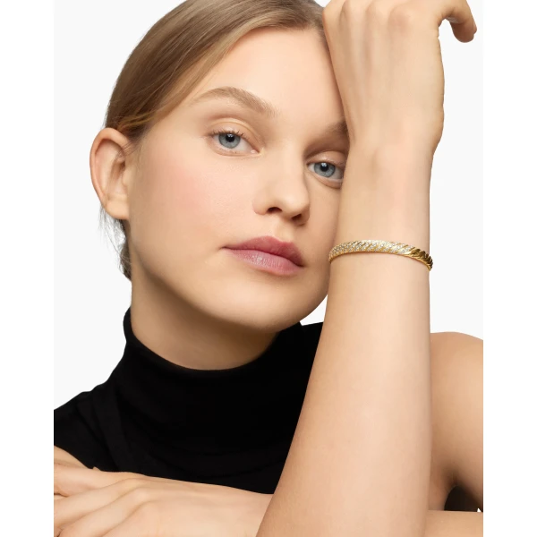 6.2mm – pavé setting and gemstone detail close-up|David Yurman Sculpted Cable Bangle Bracelet in 18K Yellow Gold with Diamonds