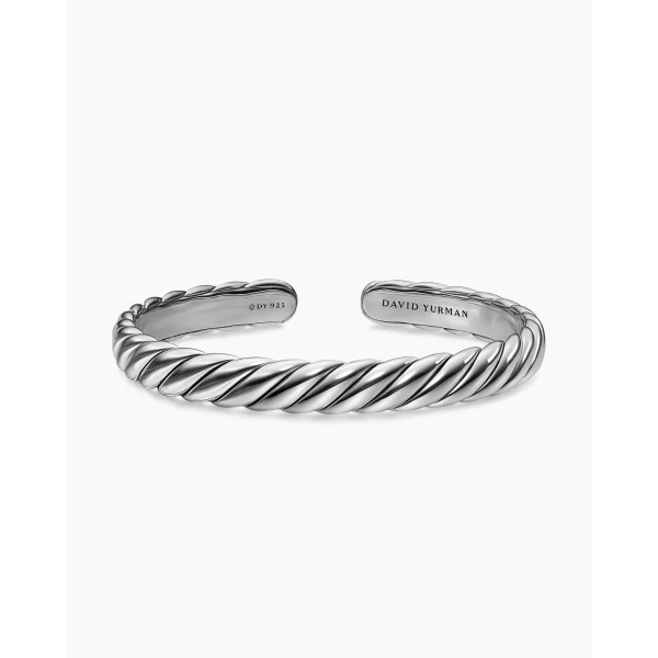 7.5mm Silver – worn on the wrist