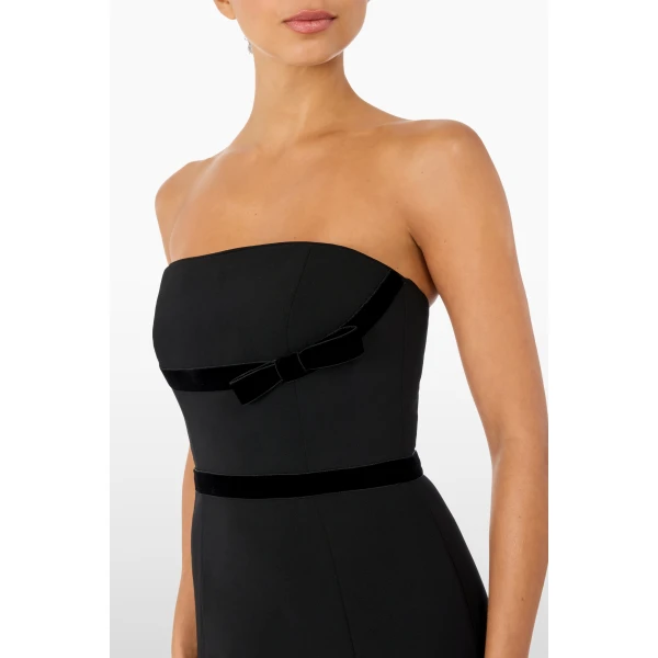 Jenny Packham  Black gown