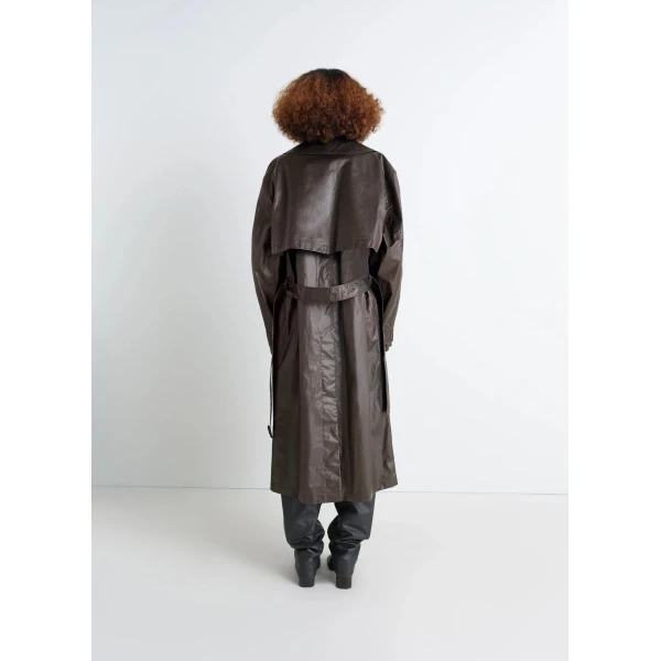 Lemaire Trench Coat in Coated Cotton - Coats - Parisian Minimalist Luxury at Luxury Shoes 
