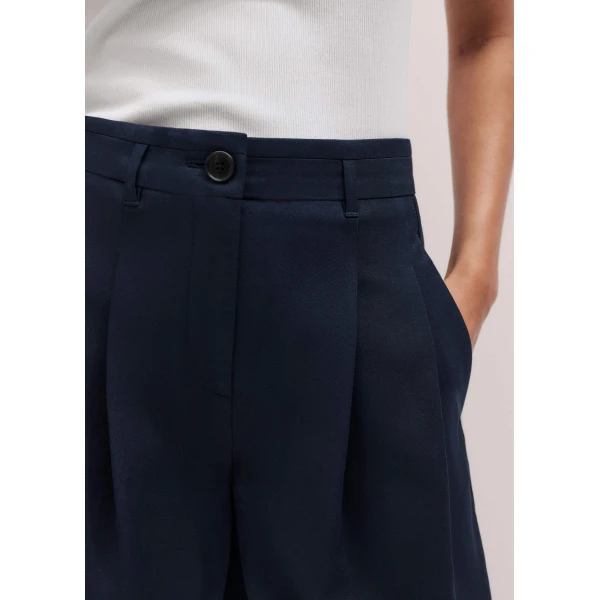 ME+EM City Short