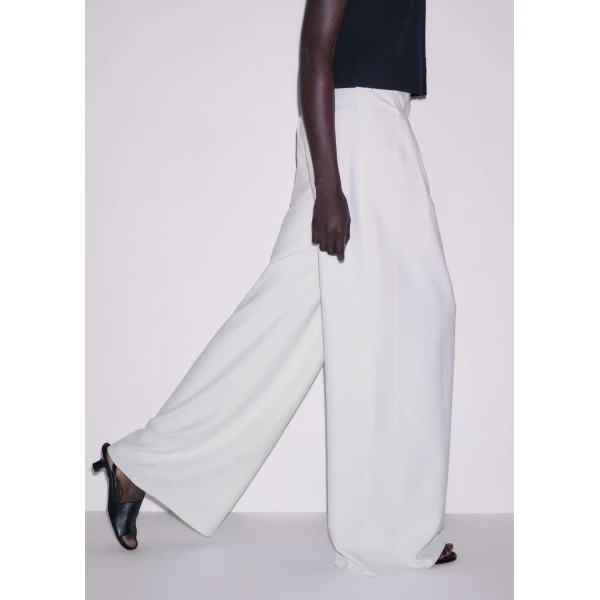 Crease-Less Tailoring - Pants - Intelligent British Fashion at Luxury Shoes 