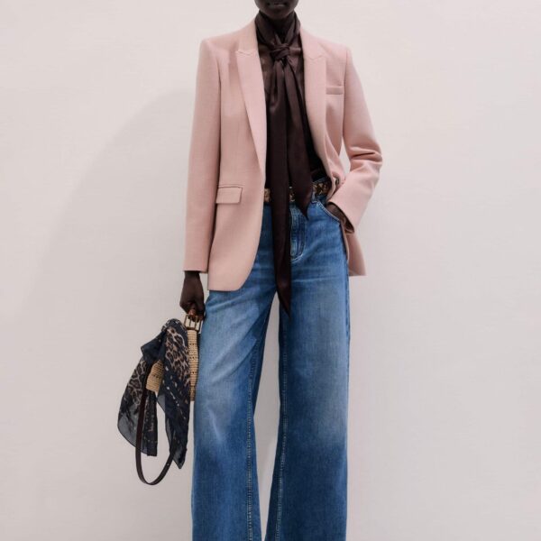 Me and Em Relaxed Baggy Jean
Lightweight Denim, view 5