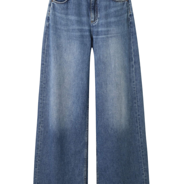 Me and Em Relaxed Baggy Jean
Lightweight Denim