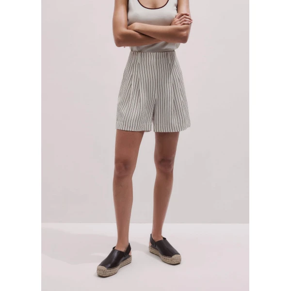 ME+EM Tailored Pleat Short