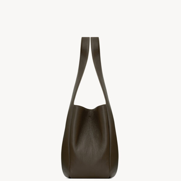 Saint Laurent LE 5 À 7 BEA in grained leather, view 5
