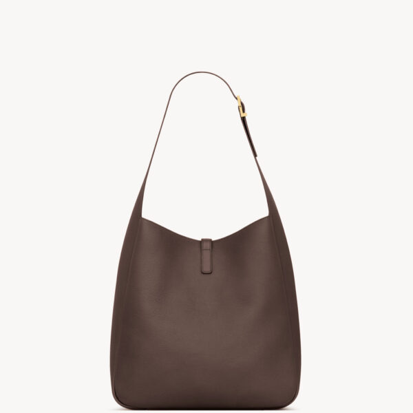 Saint Laurent LE 5 À 7 supple large in grained leather, view 4