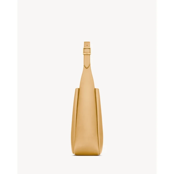 Saint Laurent LE 5 À 7 supple large in grained leather designed in Paris
