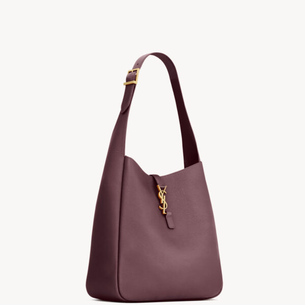 Saint Laurent LE 5 À 7 supple large in grained leather, view 6