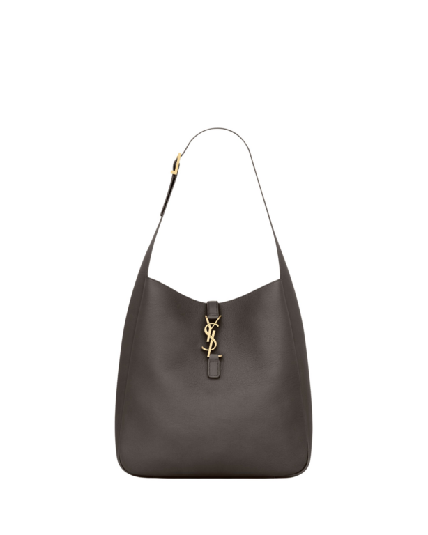 Saint Laurent LE 5 À 7 supple large in grained leather designed in Paris