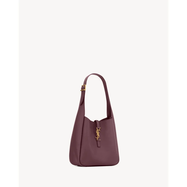 Saint Laurent LE 5 À 7 supple small IN GRAINED LEATHER designed in Paris
