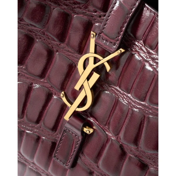 crafted in Italy. Ships worldwide
