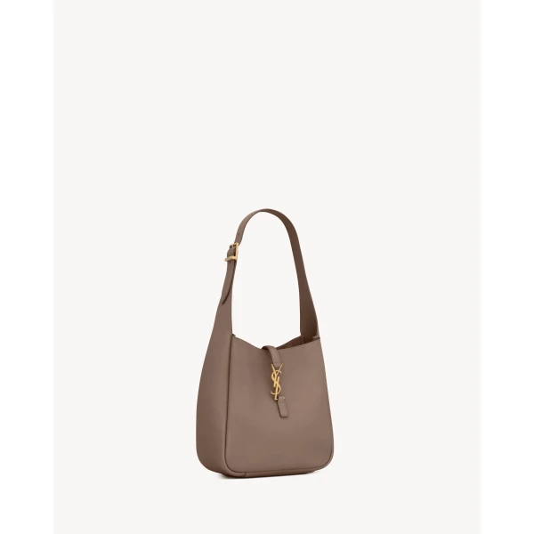 Saint Laurent LE 5 À 7 supple small in grained leather designed in Paris