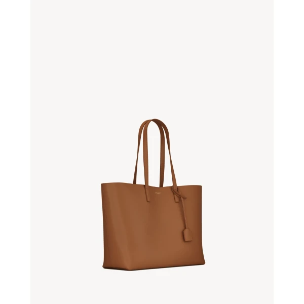 Saint Laurent Shopping Saint Laurent in leather designed in Paris