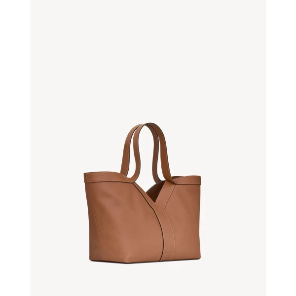 Saint Laurent Y small tote in leather designed in Paris