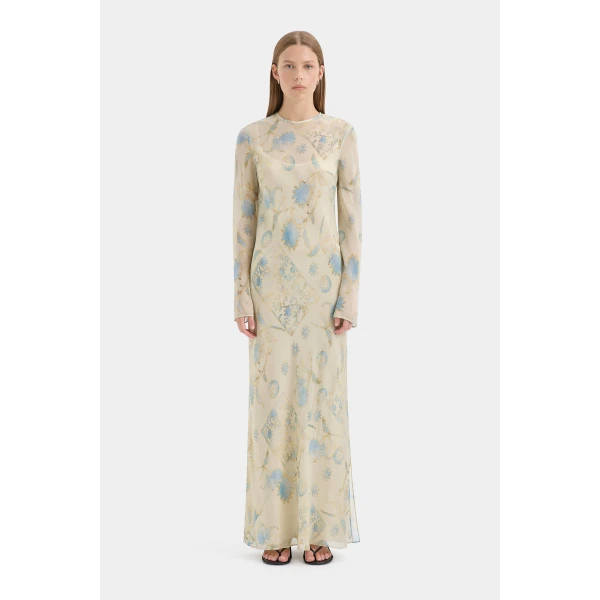 Sir The Label  in soft pastel tones – resort wear collection