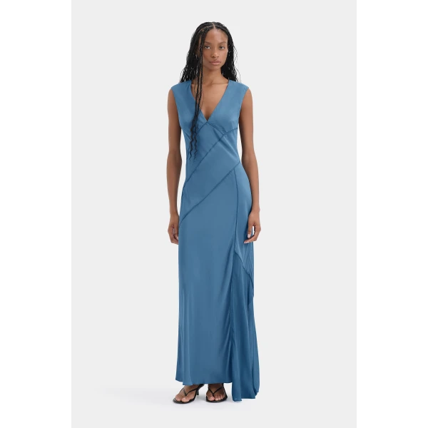 Sir The Label  in soft pastel tones – resort wear collection