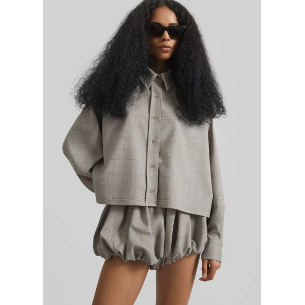 The Frankie Shop Alina Bubble Hem Shorts - Beige Glen Plaid - Oversized Minimalist Shorts in Multicolour - Shop at Luxury Shoes 