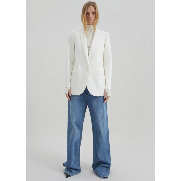 The Frankie Shop Amelia Tailored Blazer - White - Oversized Minimalist Jackets in White - Shop at Luxury Shoes 