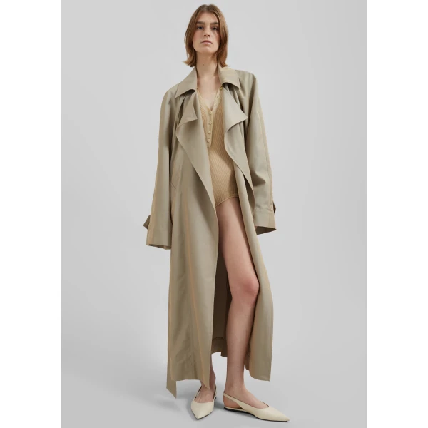 The Frankie Shop Astoria Cut-Out Raglan Sleeve Trench Coat - Beige - Oversized Minimalist Coats in Beige - Shop at Luxury Shoes 
