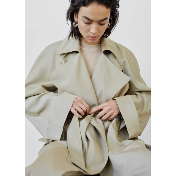 The Frankie Shop Astoria Cut-Out Raglan Sleeve Trench Coat - Beige - Oversized Minimalist Coats in Beige - Shop at Luxury Shoes 