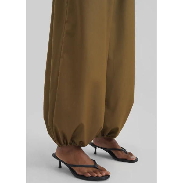 The Frankie Shop Aubray Balloon Pants - Olive Brown - Oversized Minimalist Pants in Beige - Shop at Luxury Shoes 