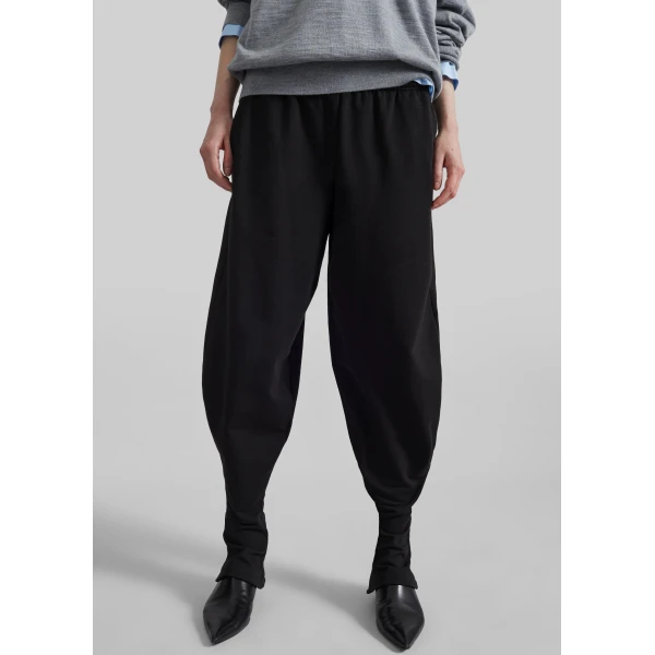 The Frankie Shop Bercy Curved Jersey Joggers - Black - Oversized Minimalist Pants in Black - Shop at Luxury Shoes 
