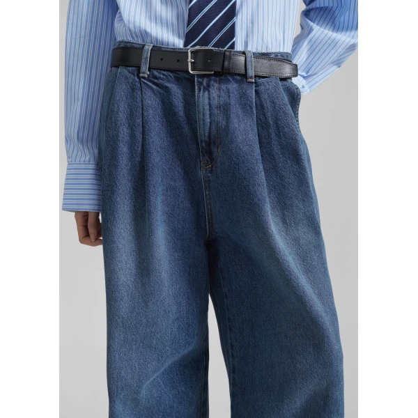 The Frankie Shop Buxton Pleated Wide Jeans - Medium Wash - Oversized Minimalist Pants in Grey - Shop at Luxury Shoes 