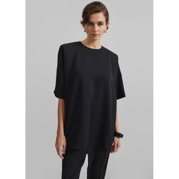 The Frankie Shop Callice Padded T-Shirt - Black - Oversized Minimalist Tops in Black - Shop at Luxury Shoes 