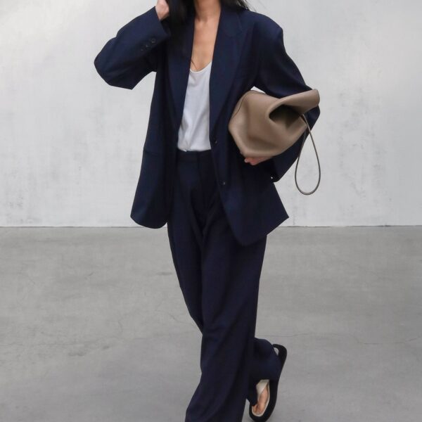 The Frankie Shop Canmore Pleated Trousers – Navy, view 2