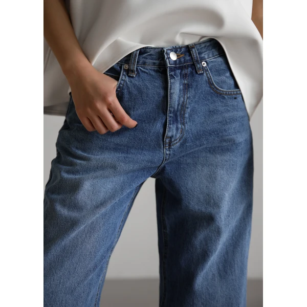 The Frankie Shop Dalston Jeans – Medium Wash, view 4