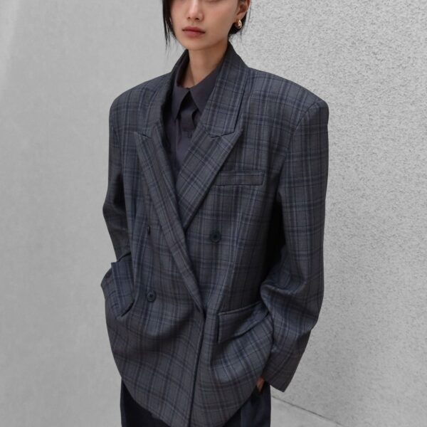 The Frankie Shop Dinant Padded Double-Breasted Blazer – Grey Plaid, view 4