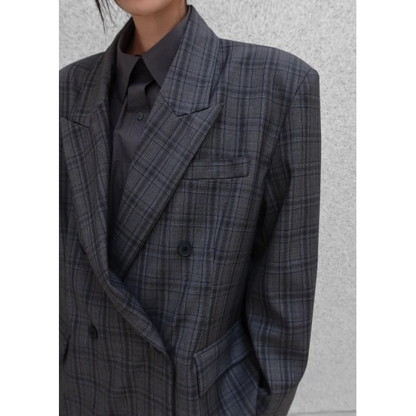 The Frankie Shop Dinant Padded Double-Breasted Blazer - Grey Plaid - Oversized Minimalist Jackets in Multicolour - Shop at Luxury Shoes 