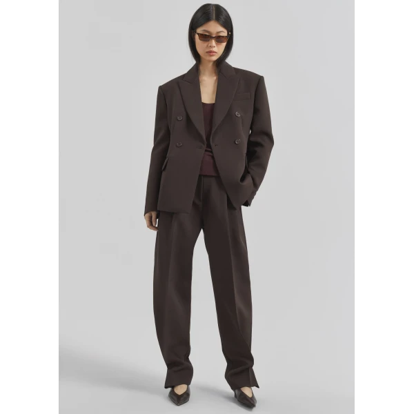 The Frankie Shop Doyer Cinched Blazer - Brown - Oversized Minimalist Jackets in Beige - Shop at Luxury Shoes 