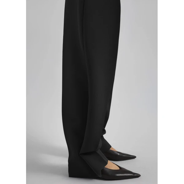 The Frankie Shop Doyer Pleated Trousers - Black - Oversized Minimalist Pants in Black - Shop at Luxury Shoes 