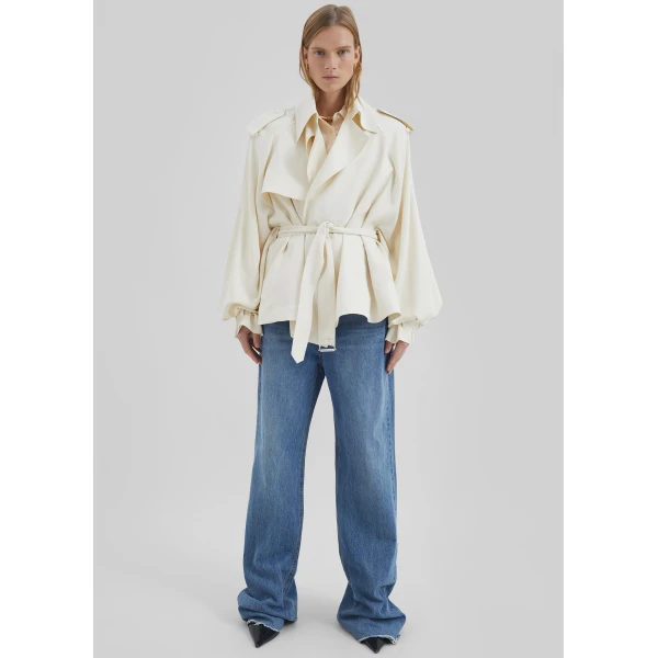 The Frankie Shop Elva Fluid Short Trench - Ivory - Oversized Minimalist Coats in Ivory - Shop at Luxury Shoes 