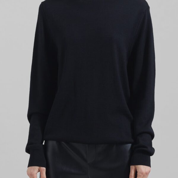 The Frankie Shop Eve Thin Turtleneck Sweater – Black, view 5