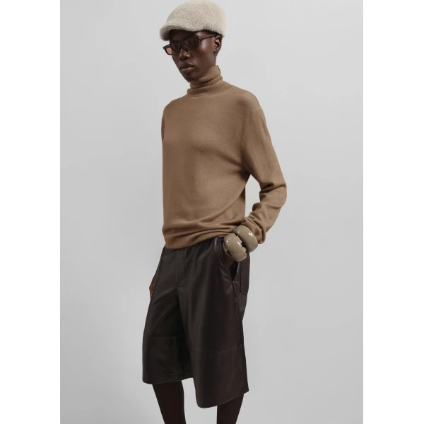 The Frankie Shop Eve Thin Turtleneck Sweater – Camel, view 3